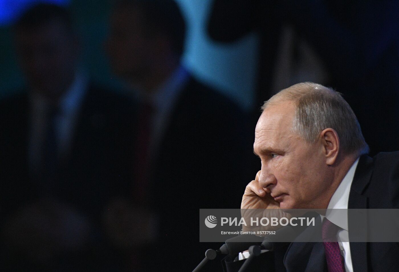 Ежегодная большая пресс-конференция президента РФ В. Путина