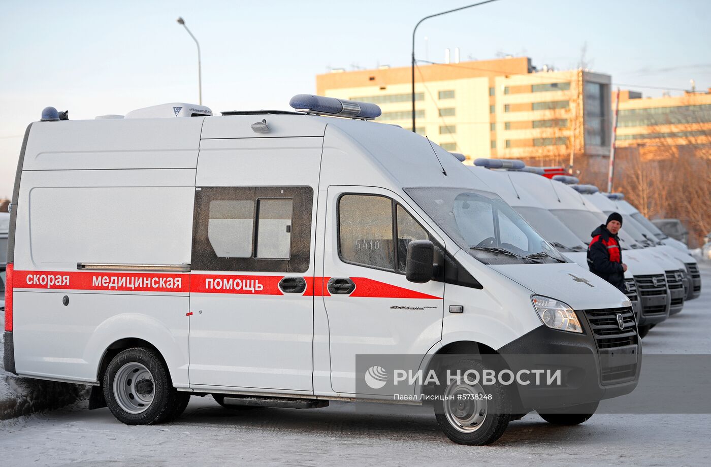 Вручение автомобилей скорой медицинской помощи учреждениям здравоохранения Свердловской области