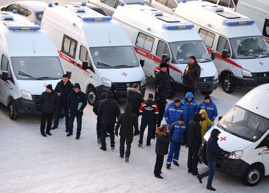 Вручение автомобилей скорой медицинской помощи учреждениям здравоохранения Свердловской области