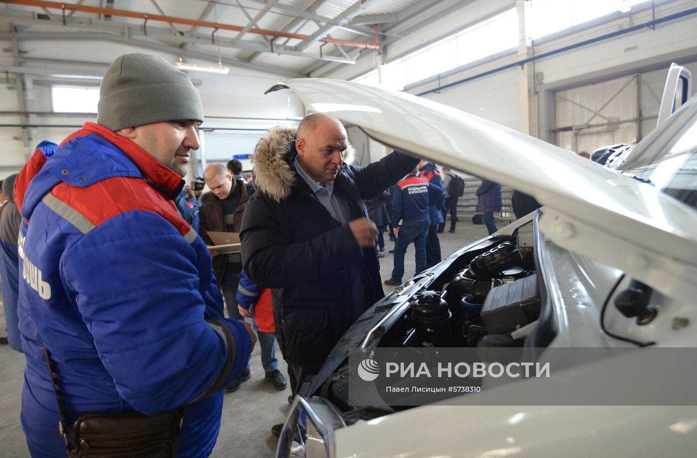 Вручение автомобилей скорой медицинской помощи учреждениям здравоохранения Свердловской области