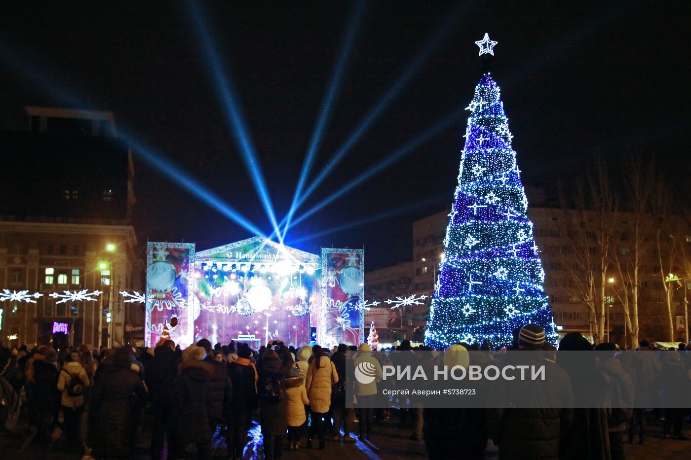 Новогоднее украшение Донецка