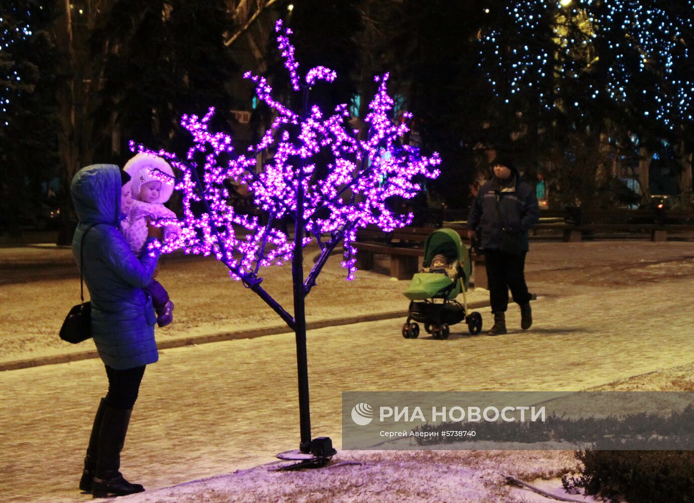 Новогоднее украшение Донецка