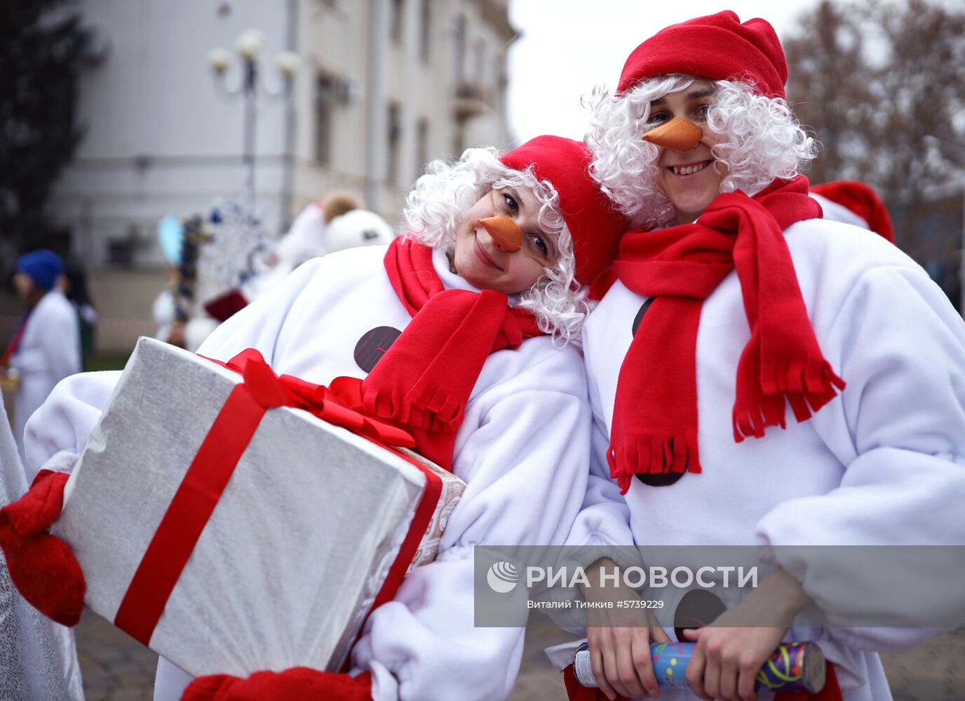 Парад Дедов Морозов и Снегурочек 