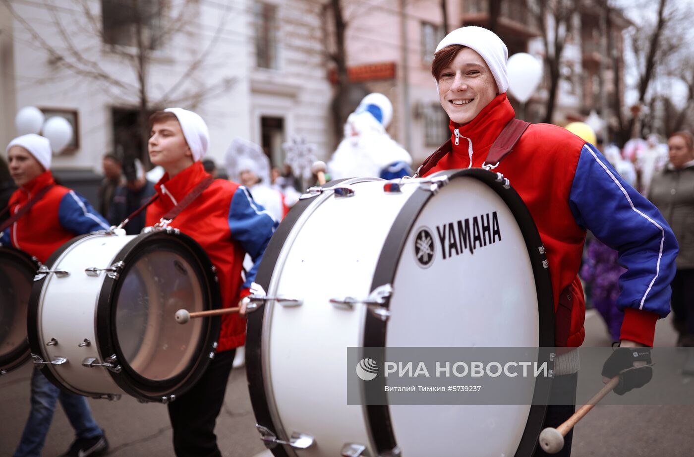 Парад Дедов Морозов и Снегурочек 