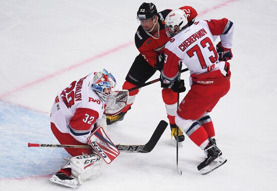 Хоккей. КХЛ. Матч "Авангард" - "Локомотив"