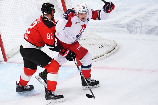 Хоккей. КХЛ. Матч "Авангард" - "Локомотив"