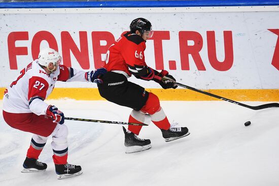 Хоккей. КХЛ. Матч "Авангард" - "Локомотив"