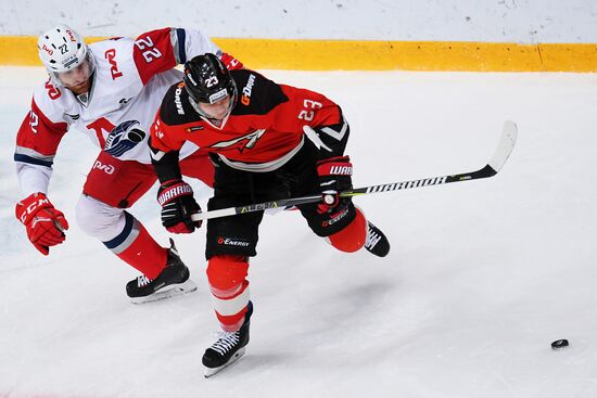 Хоккей. КХЛ. Матч "Авангард" - "Локомотив"