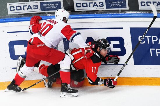 Хоккей. КХЛ. Матч "Авангард" - "Локомотив"