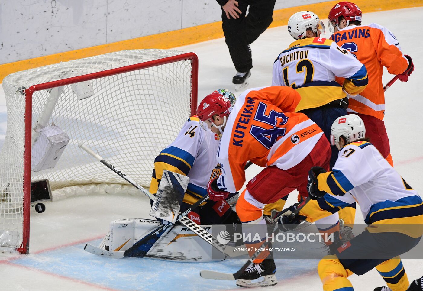 Хоккей. КХЛ. Матч "Спартак" - "Сочи"