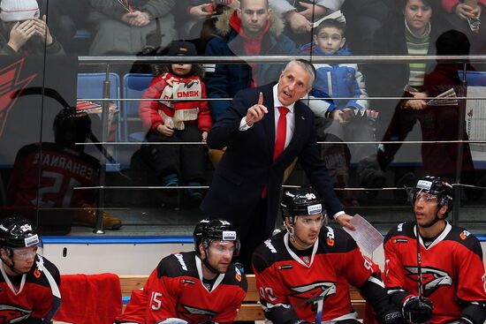 Хоккей. КХЛ. Матч "Авангард" - "Локомотив"