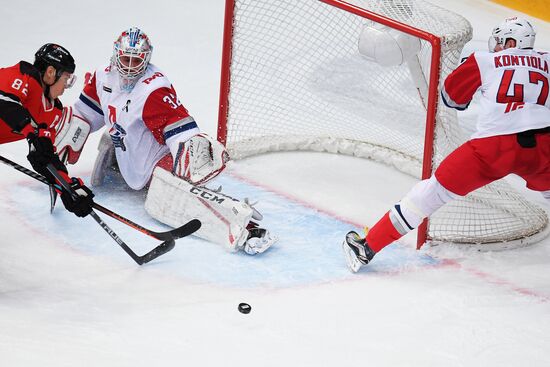 Хоккей. КХЛ. Матч "Авангард" - "Локомотив"