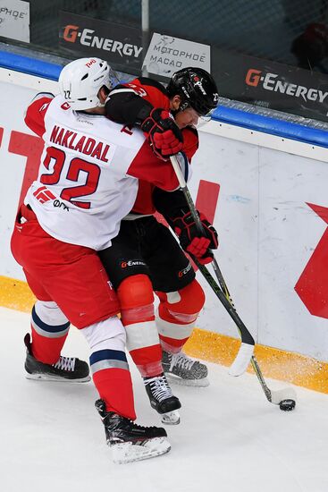 Хоккей. КХЛ. Матч "Авангард" - "Локомотив"