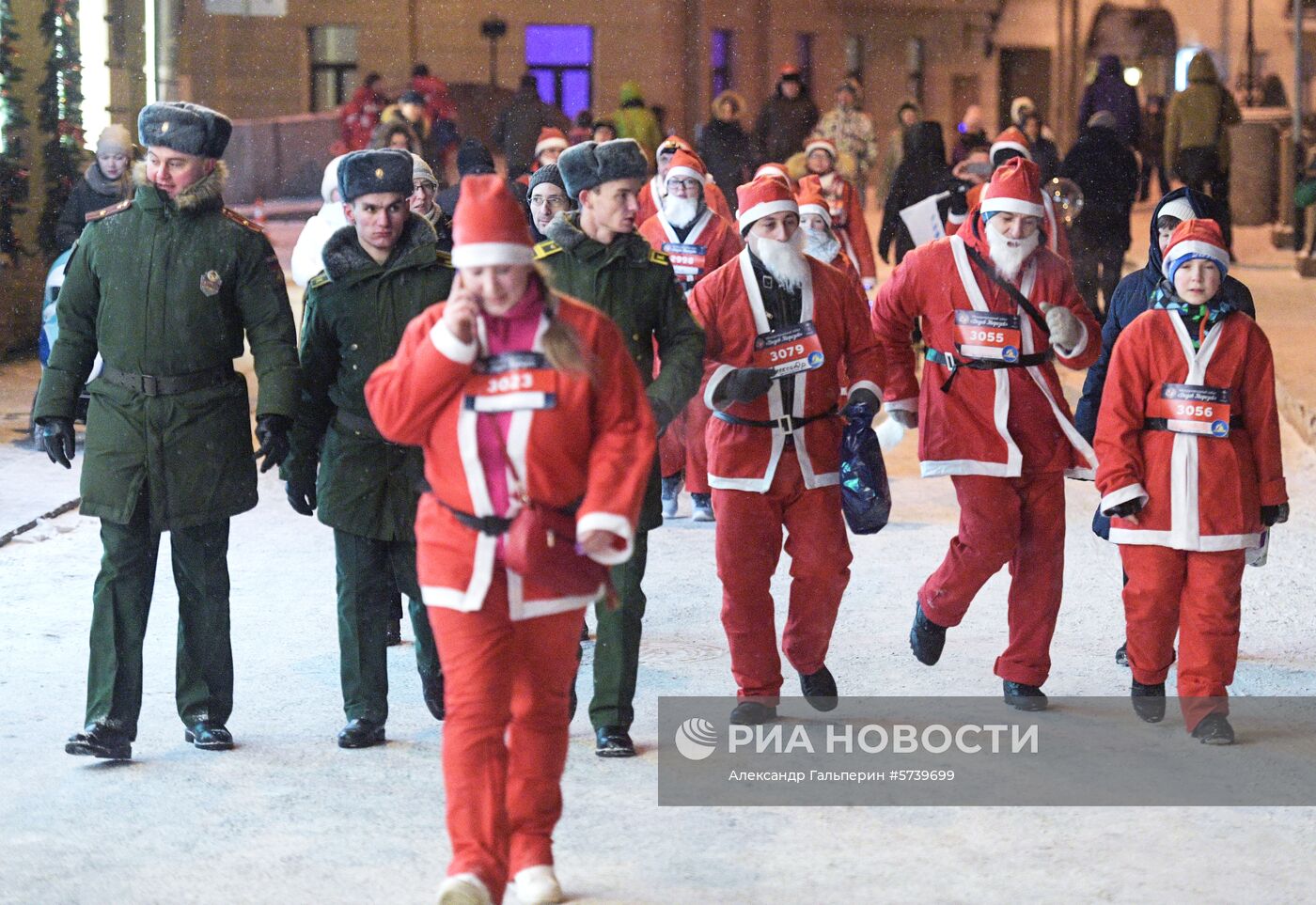 Забег Дедов Морозов в Санкт-Петербурге 