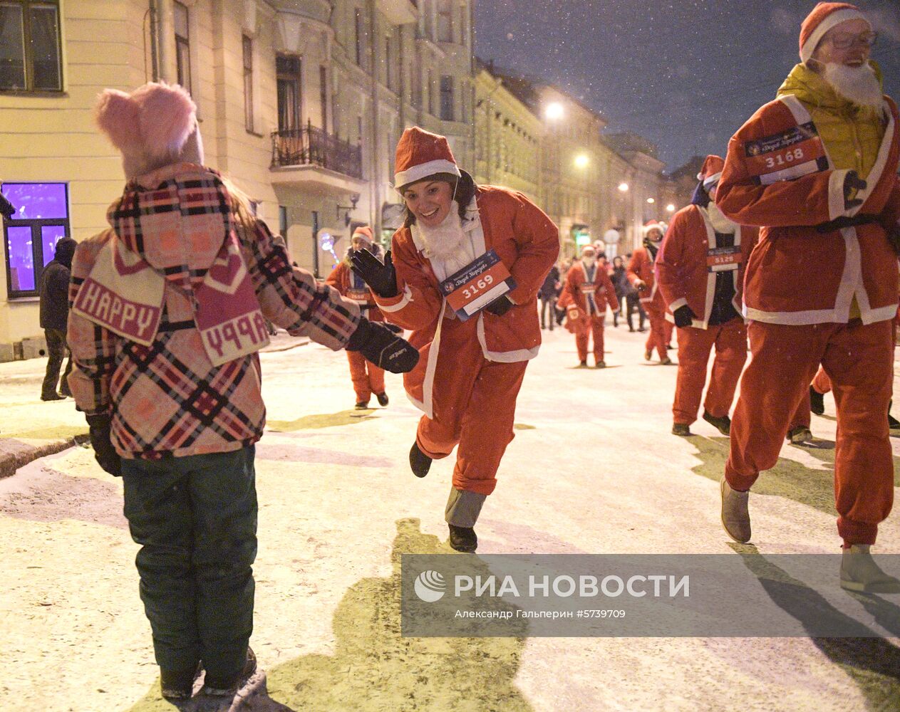 Забег Дедов Морозов в Санкт-Петербурге
