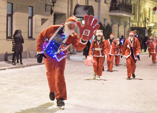 Забег Дедов Морозов в Санкт-Петербурге 