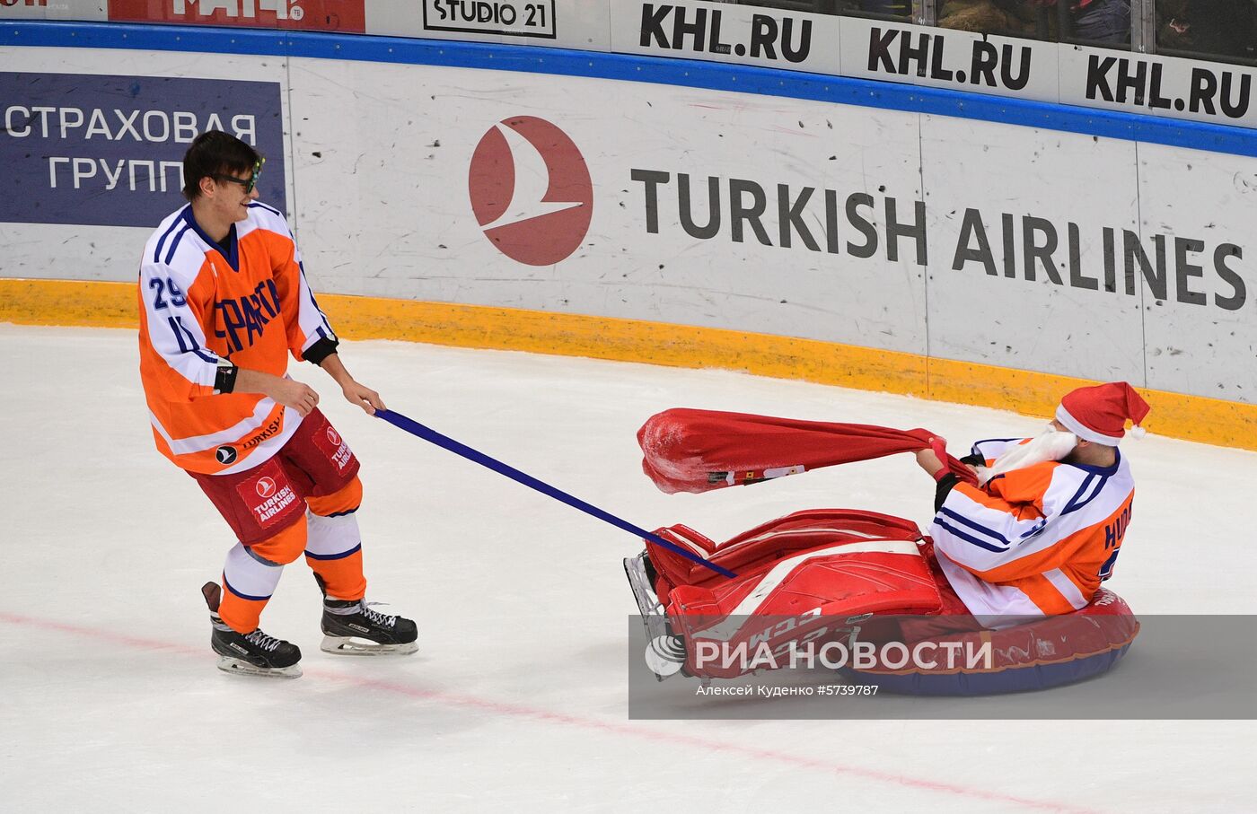 Хоккей. КХЛ. Матч "Спартак" - "Сочи"