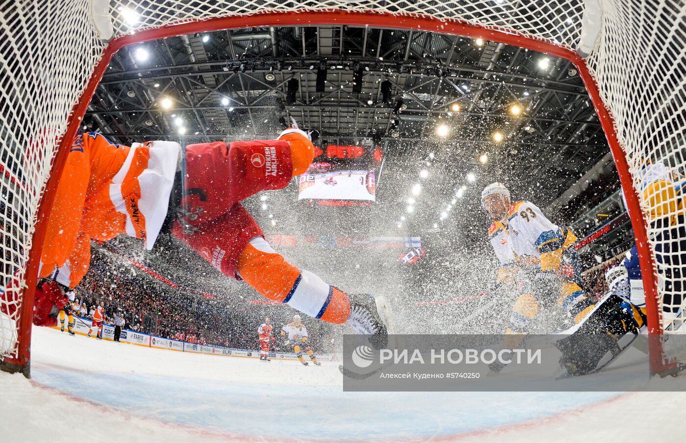 Хоккей. КХЛ. Матч "Спартак" - "Сочи"