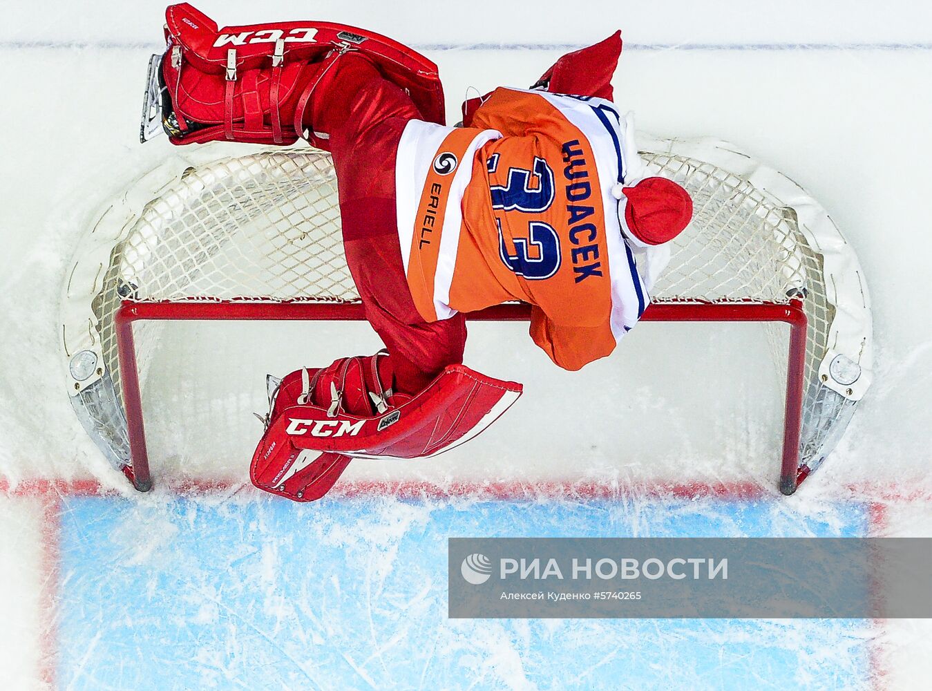 Хоккей. КХЛ. Матч "Спартак" - "Сочи"