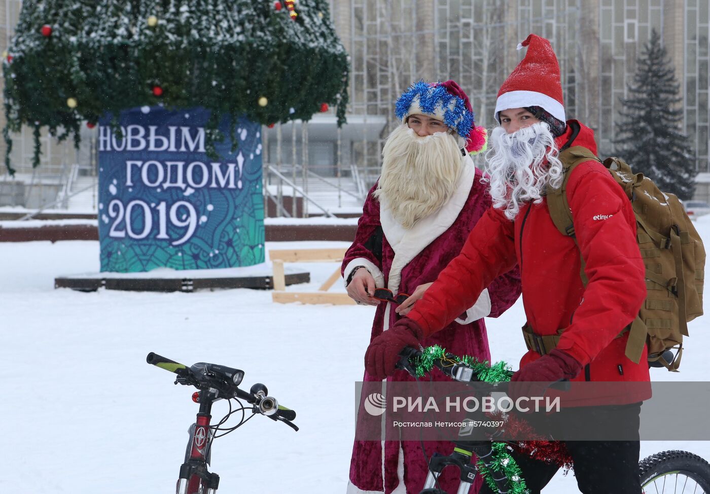 Велозаезд Дедов Морозов в Новосибирске