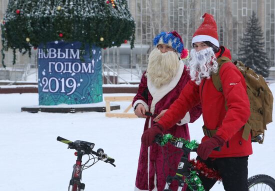 Велозаезд Дедов Морозов в Новосибирске