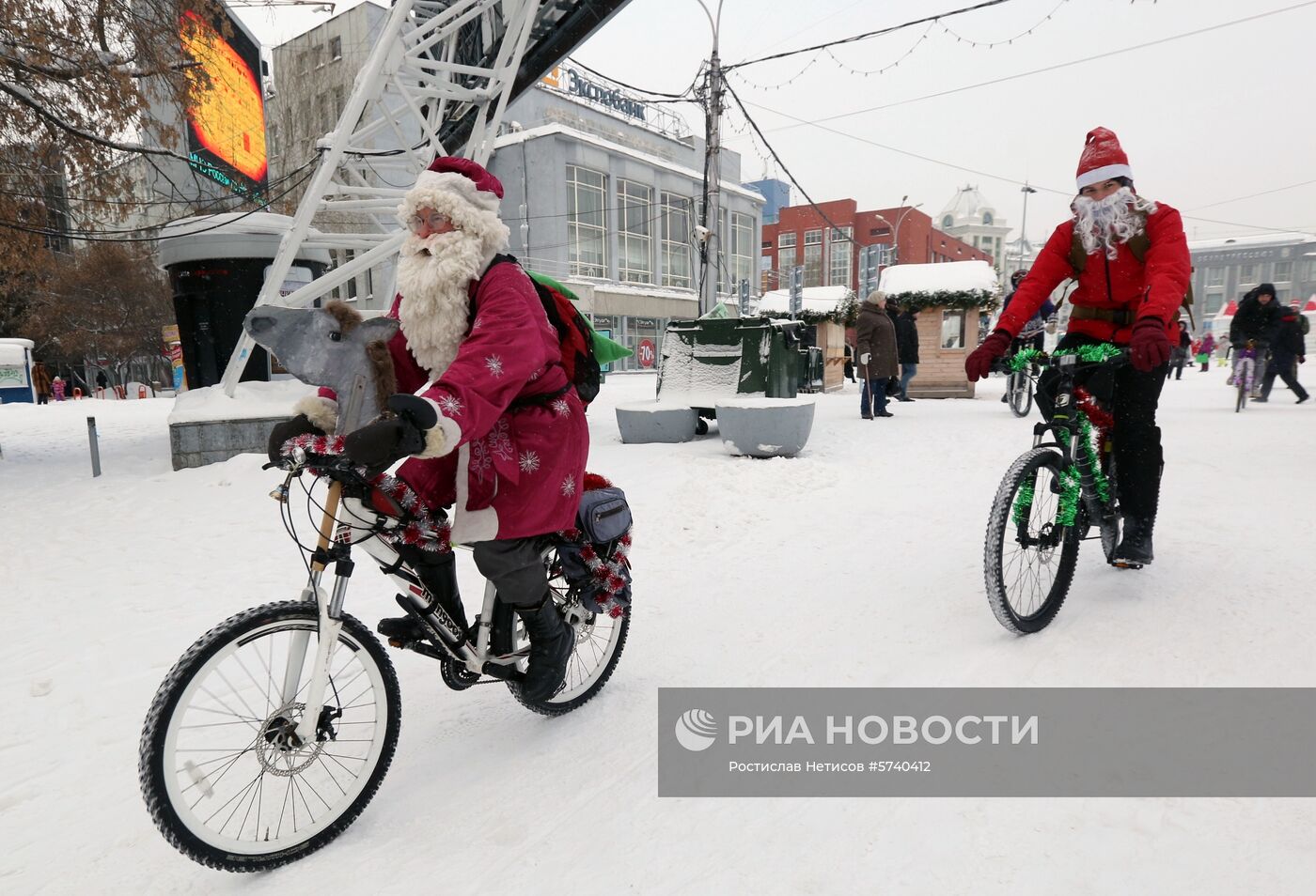 Велозаезд Дедов Морозов в Новосибирске