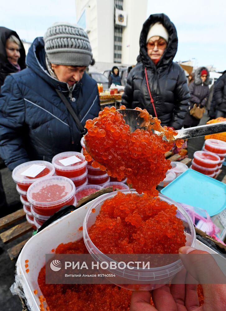 Продовольственная ярмарка во Владивостоке