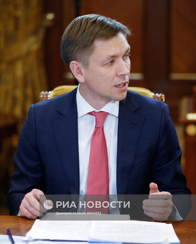 Премьер-министр РФ Д. Медведев провел заседание президиума Совета при президенте РФ