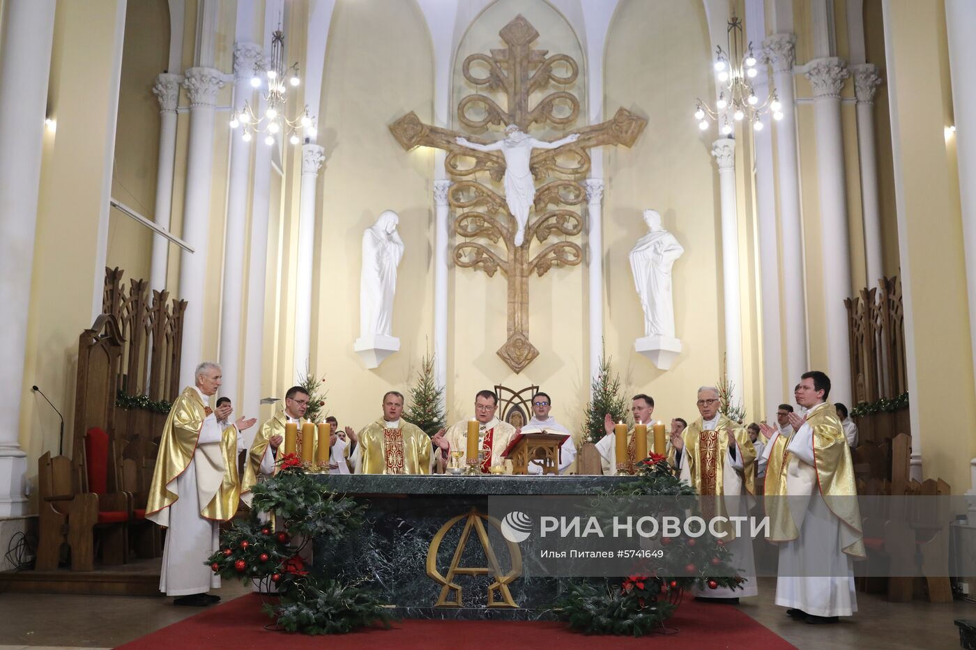 Празднование католического Рождества в Москве