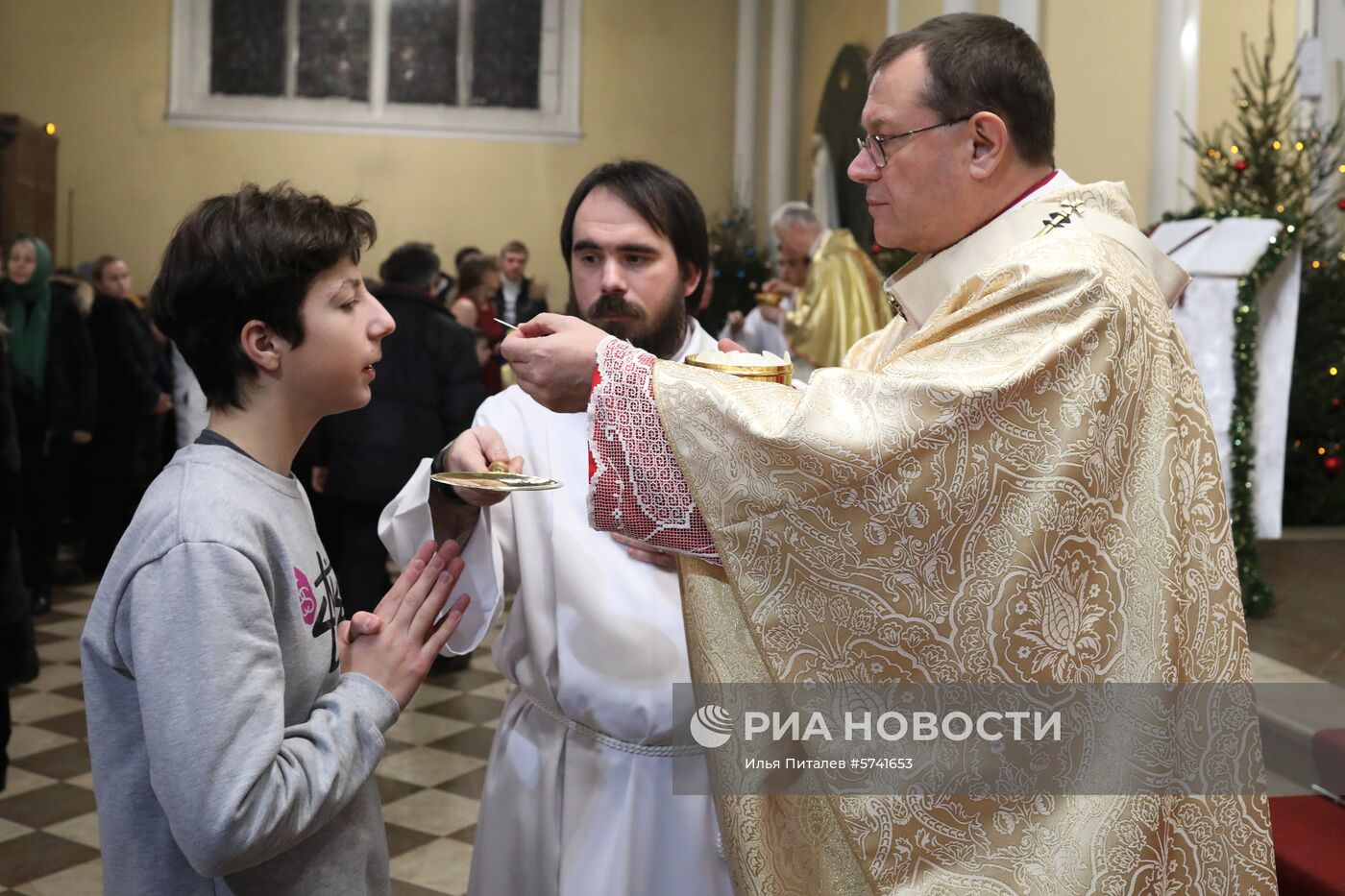 Празднование католического Рождества в Москве