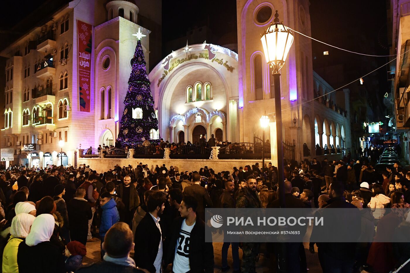 Празднование католического Рождества в Сирии