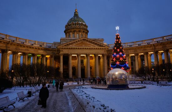 Рождественский вертеп установили в Санкт-Петербурге