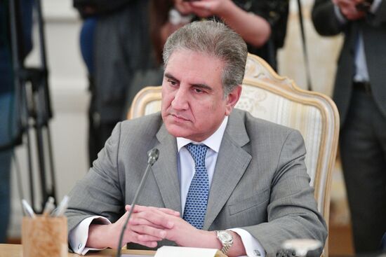 Встреча глав МИД РФ и Пакистана С. Лаврова и Ш. Куреши