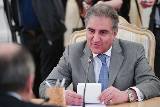 Встреча глав МИД РФ и Пакистана С. Лаврова и Ш. Куреши