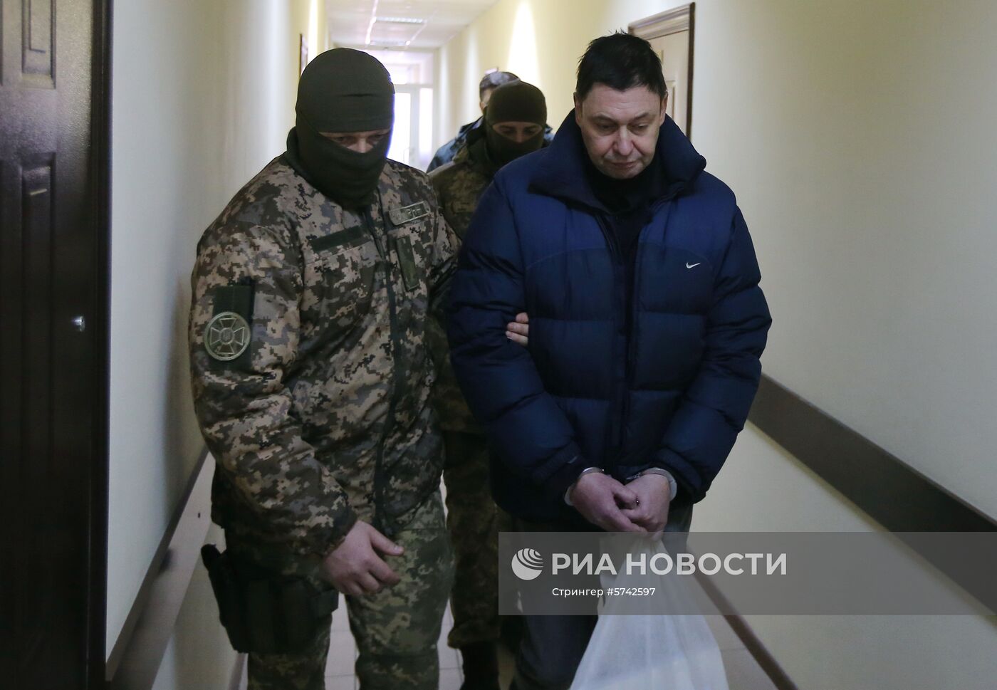 Заседание суда по делу журналиста К. Вышинского в Херсоне