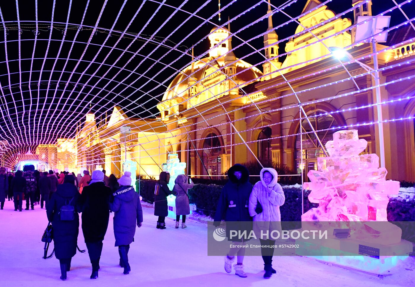 Ледовый городок в Китае