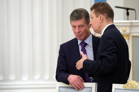 Президент РФ В. Путин провел встречу с представителями российских деловых кругов
