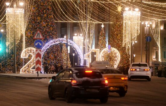 Новогоднее украшение Москвы