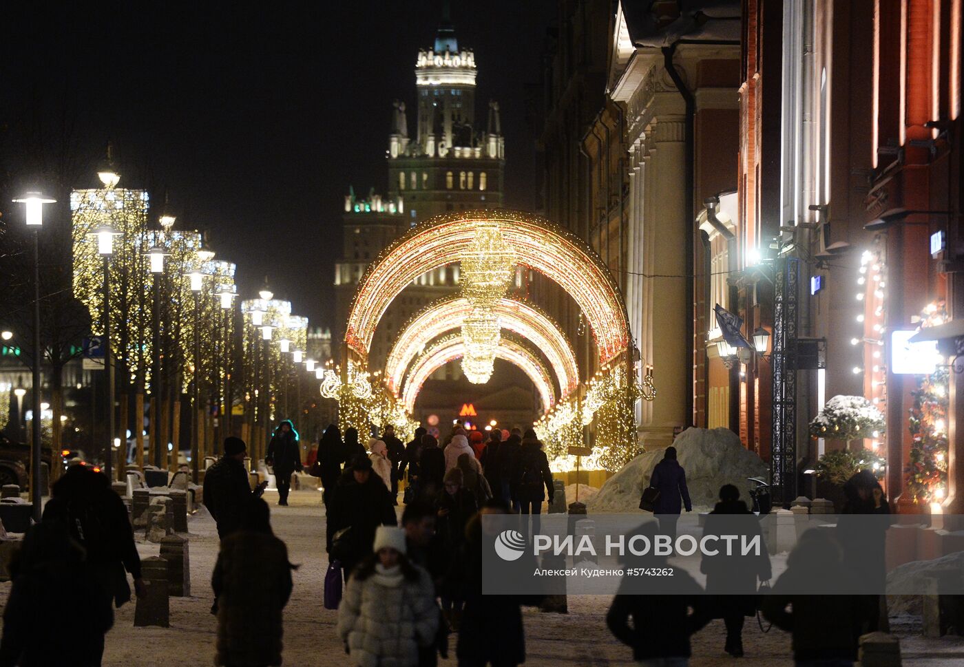 Новогоднее украшение Москвы