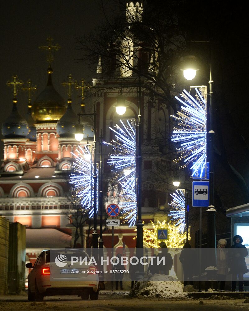 Новогоднее украшение Москвы