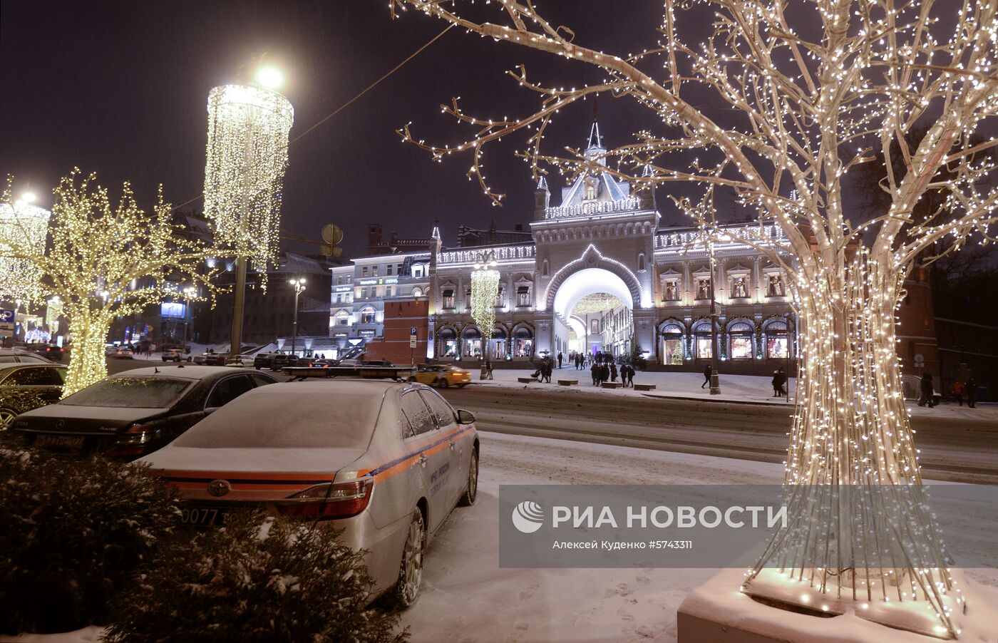 Новогоднее украшение Москвы