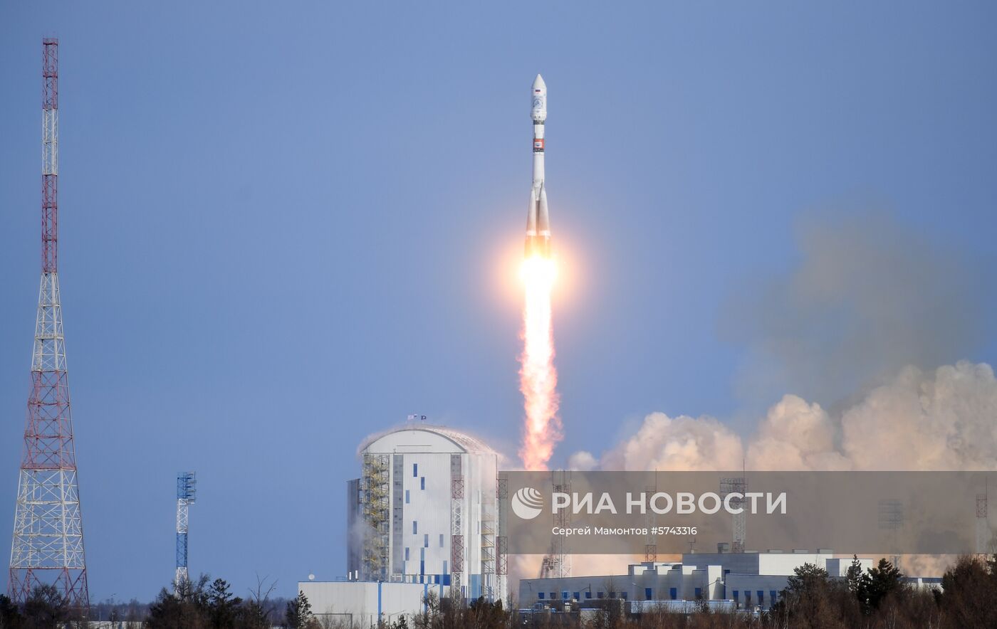 Пуск ракеты «Союз-2.1а» с космодрома «Восточный»