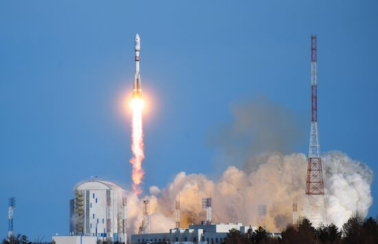 Пуск ракеты "Союз-2.1а" с космодрома "Восточный"