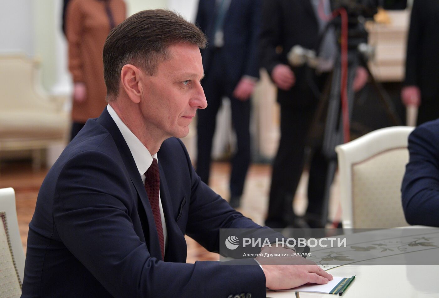 Президент РФ В. Путин провел встречу с избранными главами ряда субъектов РФ