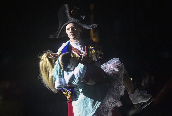 Новогоднее ледовое шоу Ильи Авербуха "Щелкунчик и мышиный король"