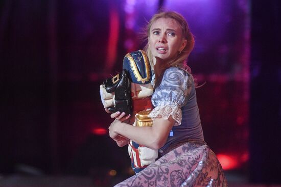 Новогоднее ледовое шоу Ильи Авербуха "Щелкунчик и мышиный король"