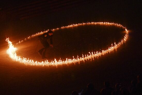 Новогоднее ледовое шоу Ильи Авербуха "Щелкунчик и мышиный король"