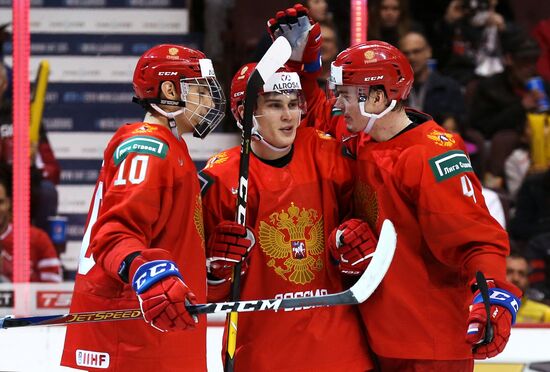 Хоккей. Молодежный чемпионат мира. Матч Россия - Дания