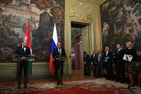 Встреча глав МИД РФ и Иордании С. Лаврова и А. Сафади