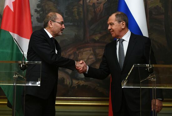 Встреча глав МИД РФ и Иордании С. Лаврова и А. Сафади